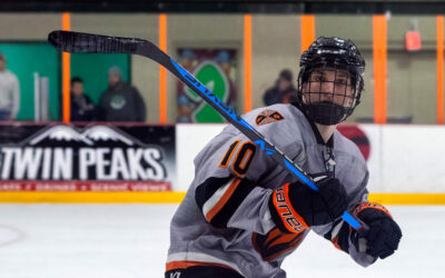 Warriors Take 2-0 South Division Final Lead with 5-1 Win over Mudbugs